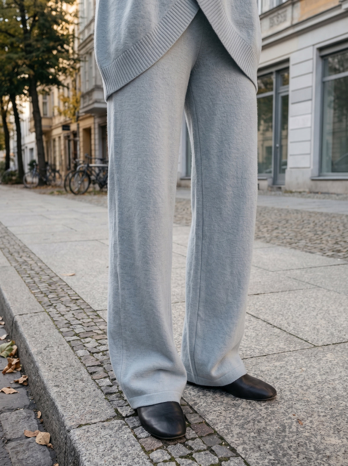 Noa | Conjunto de punto con jersey de cuello alto y pantalón ancho