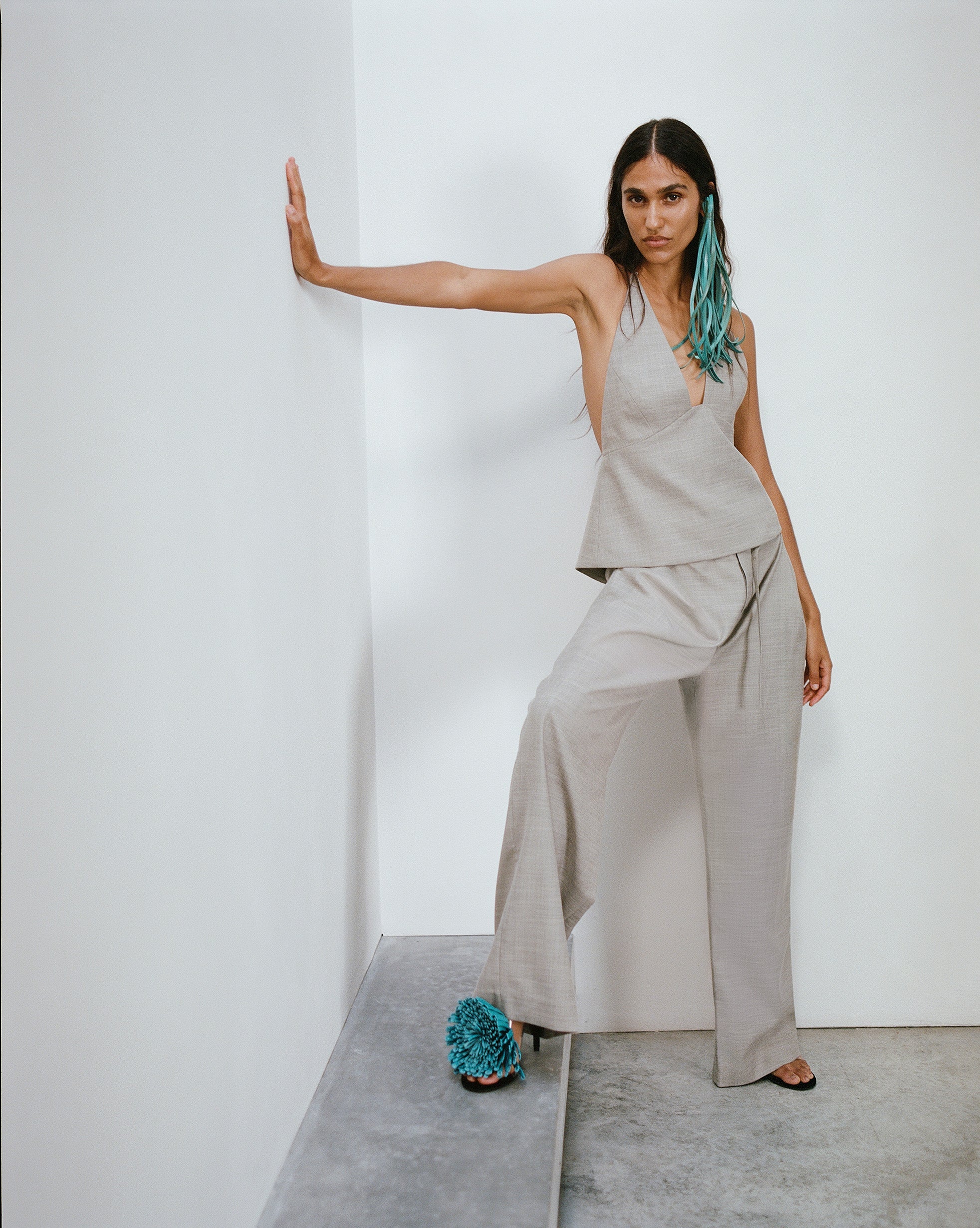 Top Halter Espalda Abierta Mujer Detalles de Resina